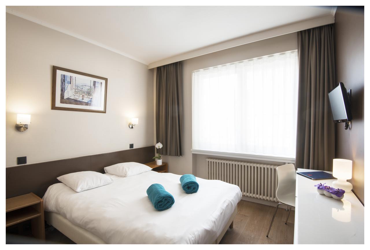 Hotel Ter Streep Остенде Екстериор снимка
