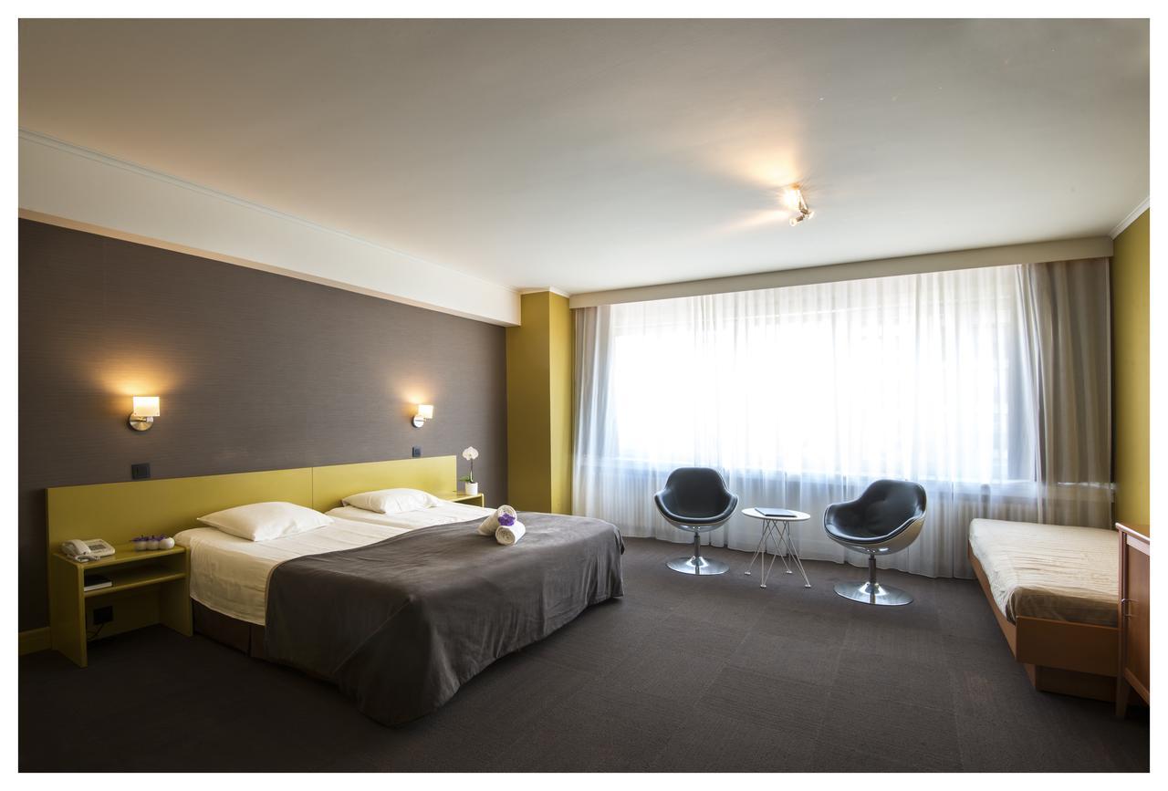 Hotel Ter Streep Остенде Екстериор снимка